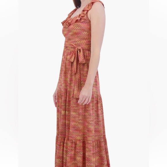 Eliza J Chevron Striped Maxi Dress - Picture 4 of 10